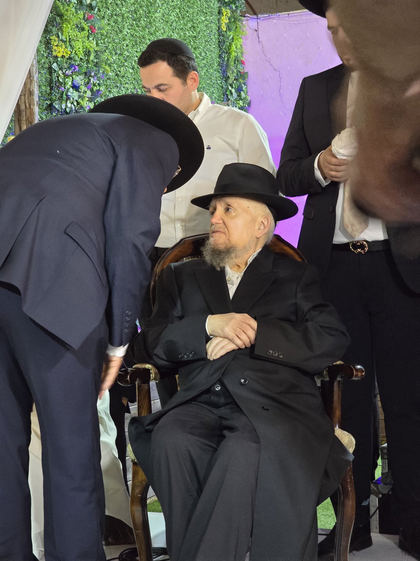 שמחת נישואי נכדת הגר"מ מאזוז