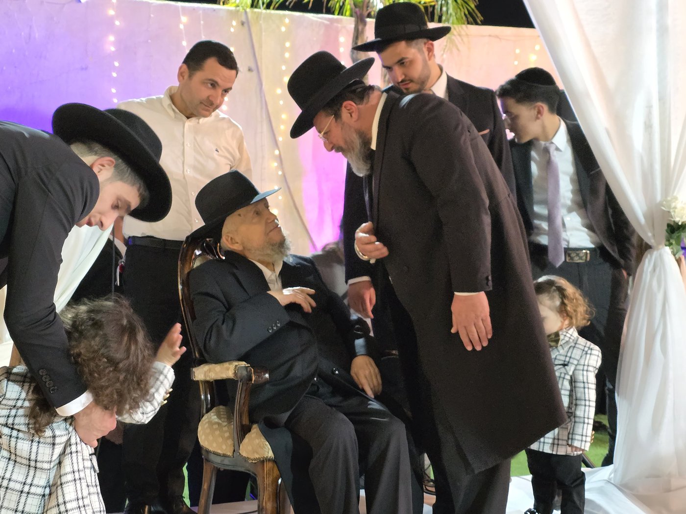 שמחת נישואי נכדת הגר"מ מאזוז
