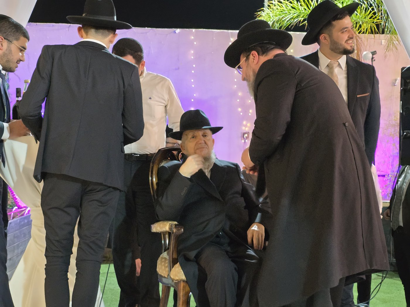שמחת נישואי נכדת הגר"מ מאזוז