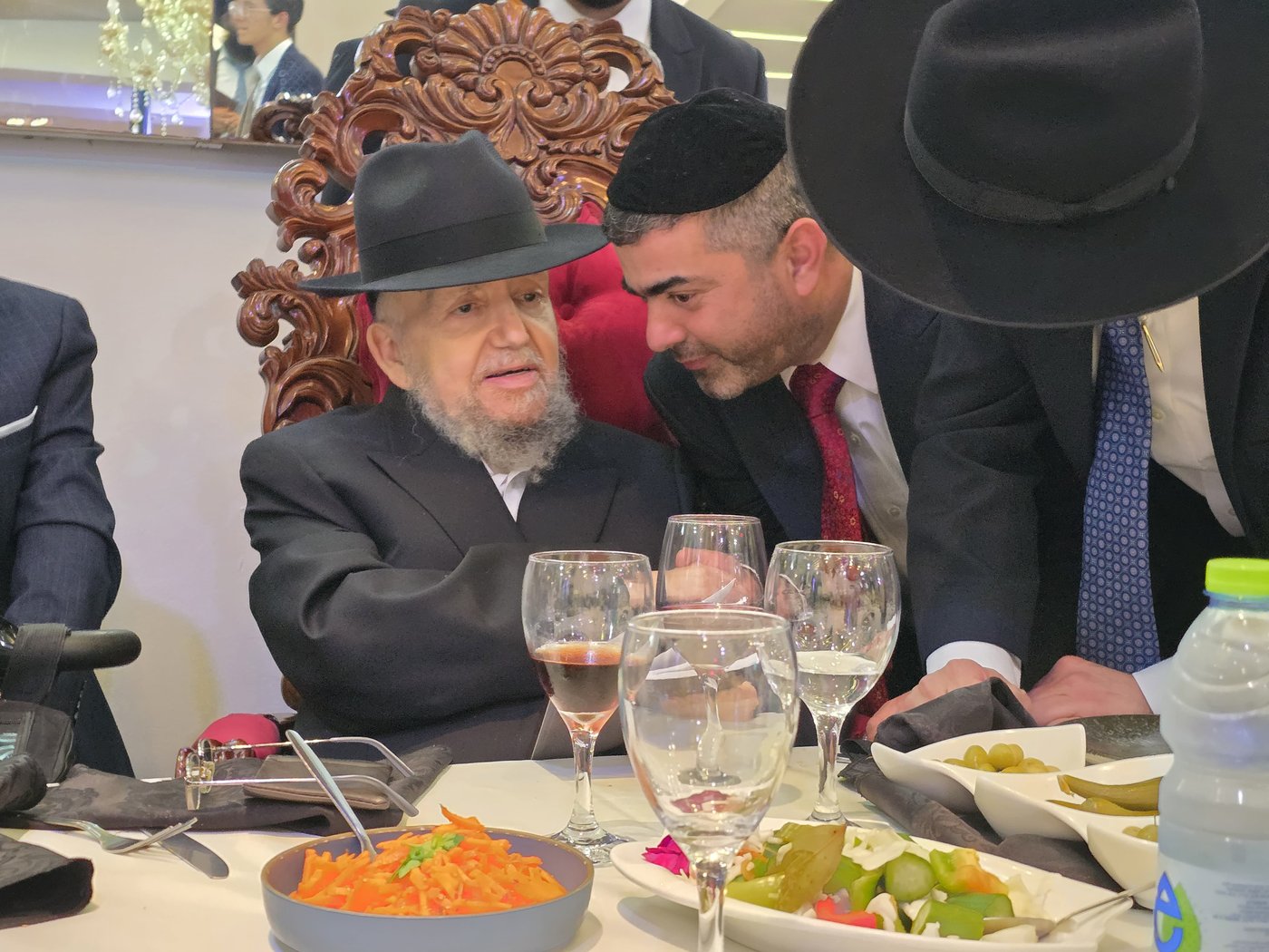שמחת נישואי נכדת הגר"מ מאזוז