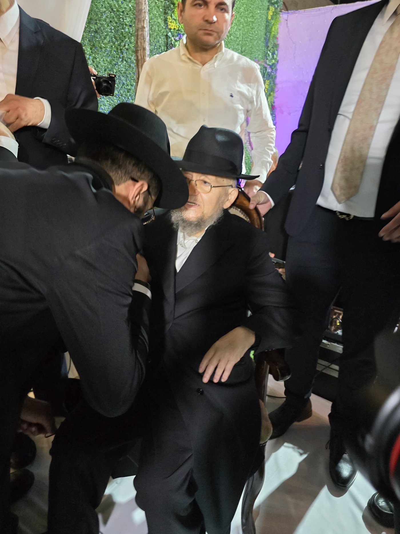שמחת נישואי נכדת הגר"מ מאזוז