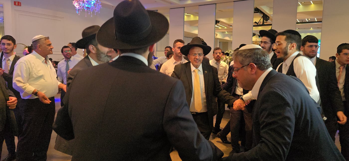 שמחת נישואי נכדת הגר"מ מאזוז