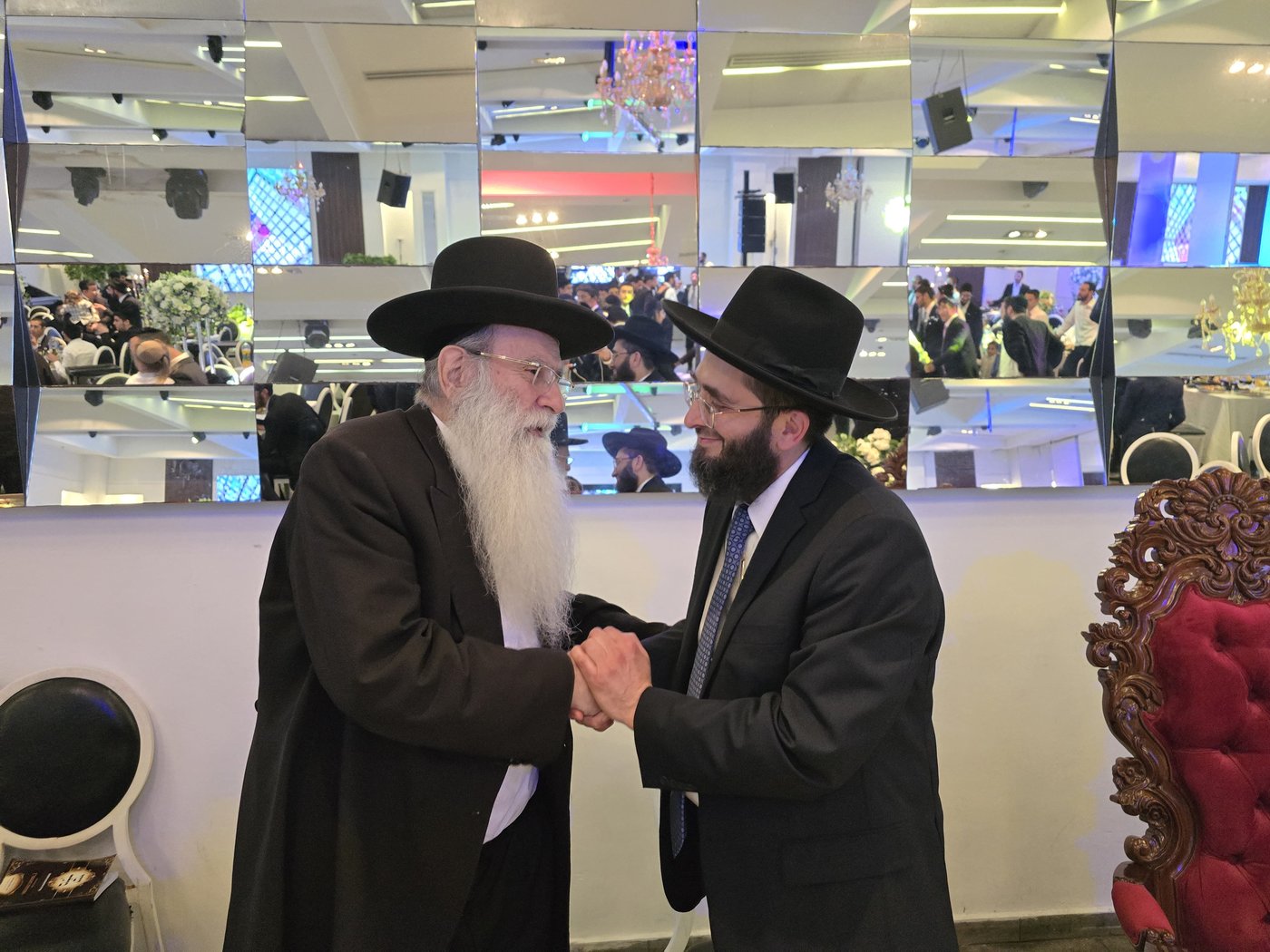 שמחת נישואי נכדת הגר"מ מאזוז