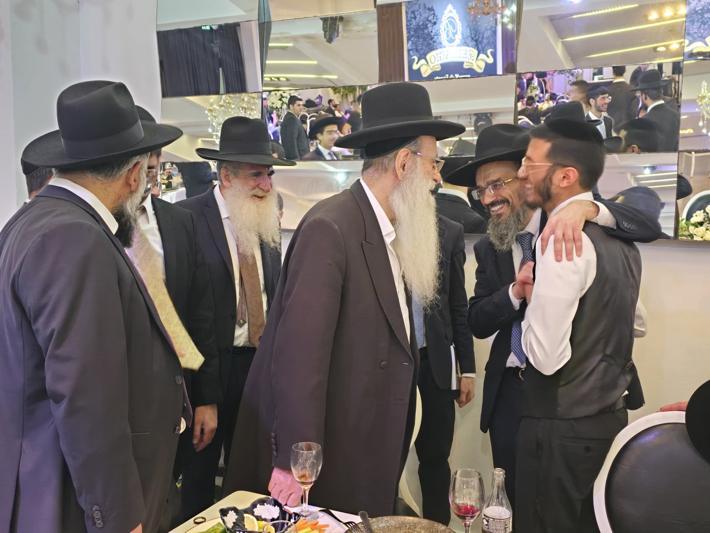 שמחת נישואי נכדת הגר"מ מאזוז