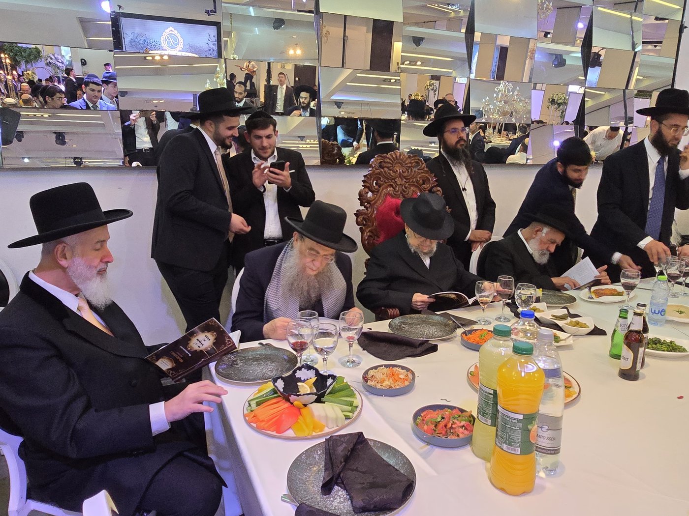 שמחת נישואי נכדת הגר"מ מאזוז