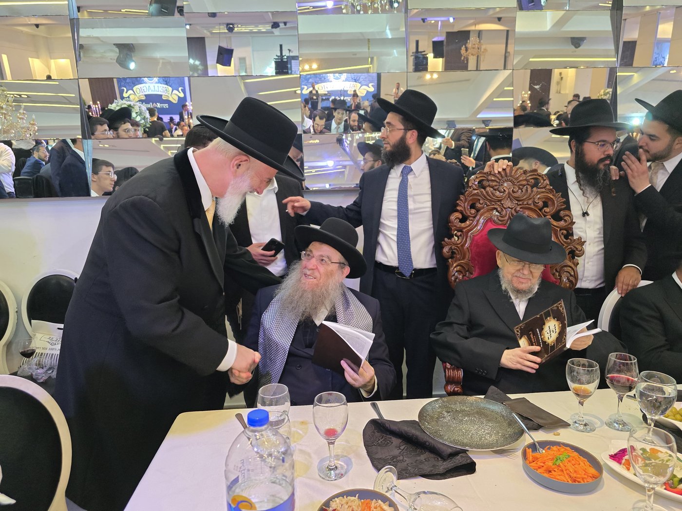 שמחת נישואי נכדת הגר"מ מאזוז