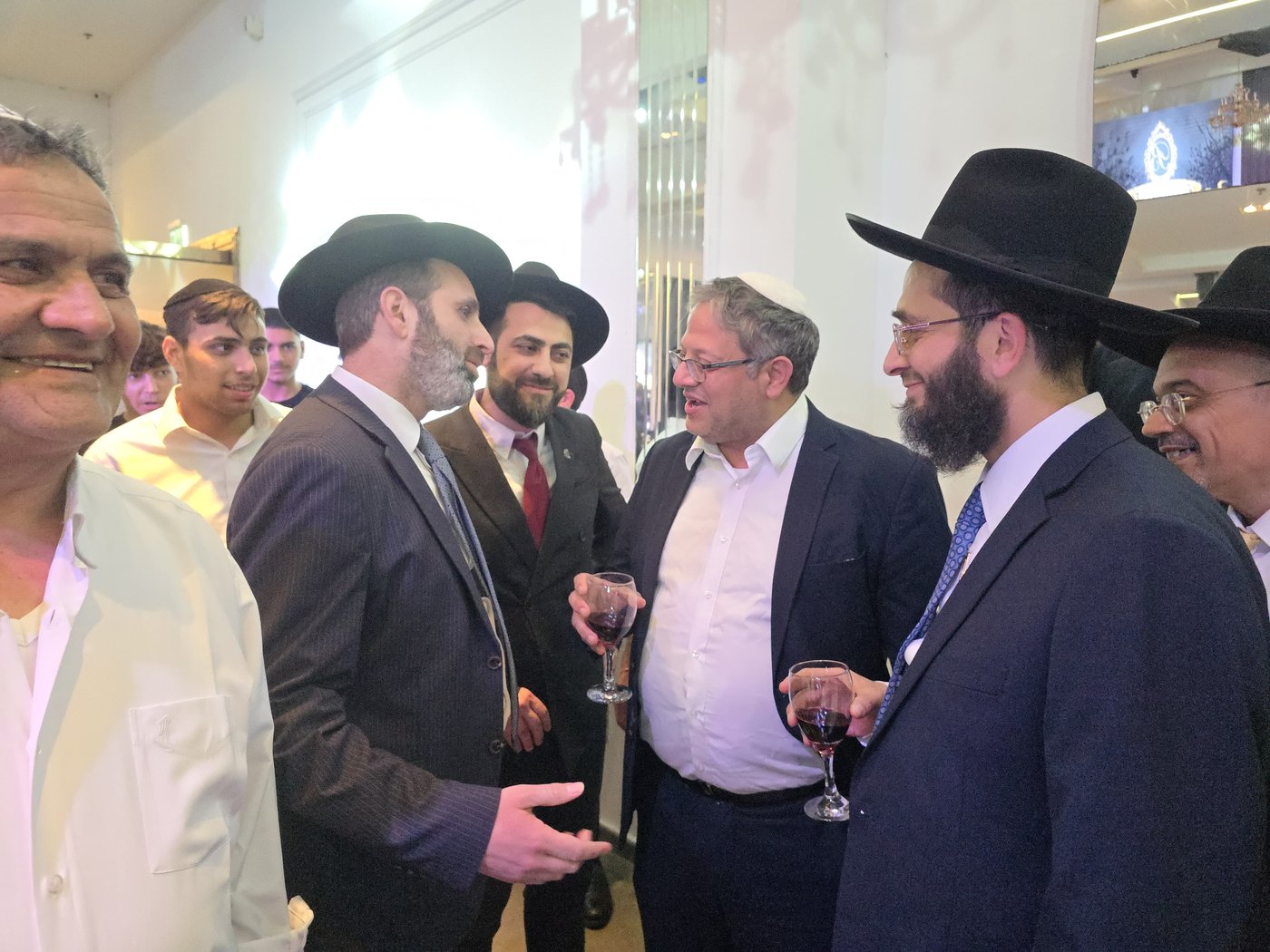 שמחת נישואי נכדת הגר"מ מאזוז