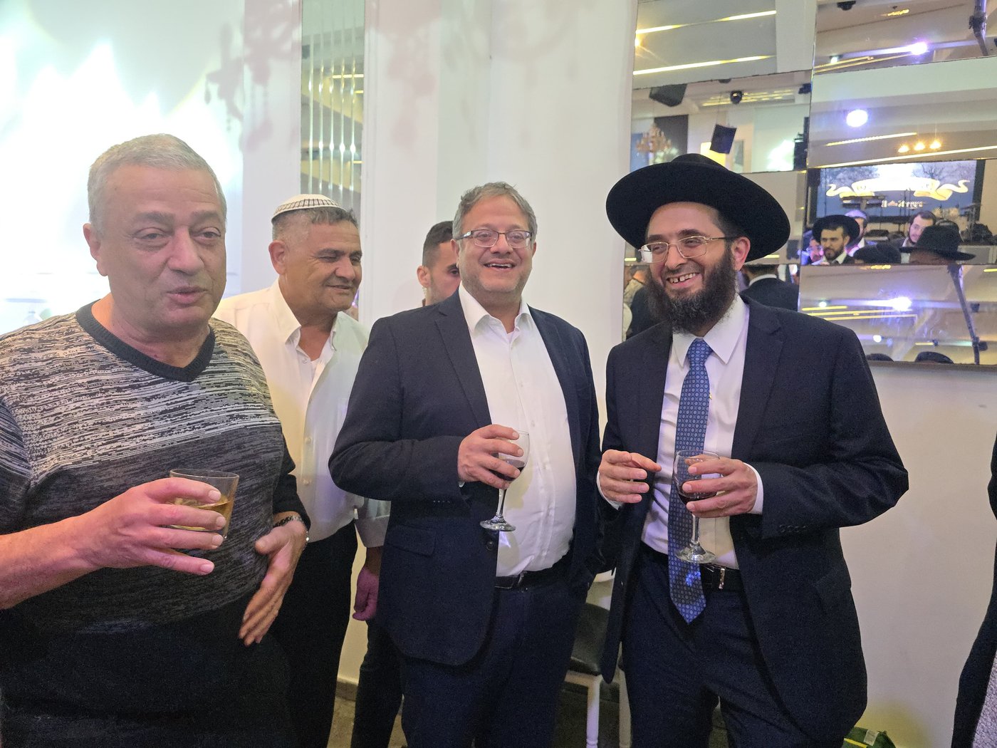 שמחת נישואי נכדת הגר"מ מאזוז