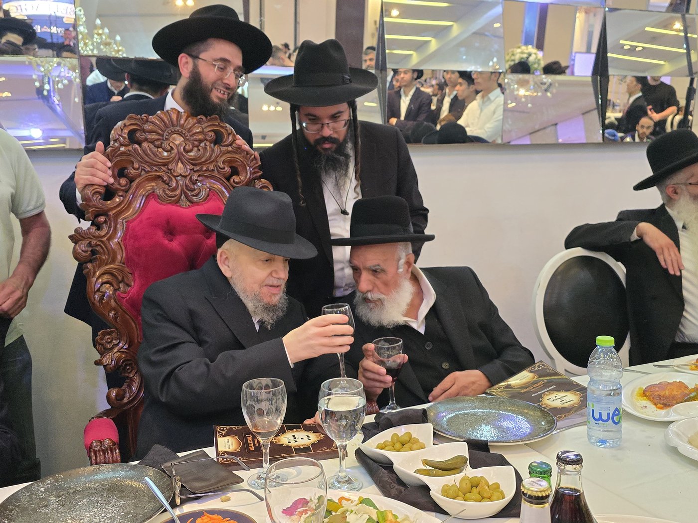 שמחת נישואי נכדת הגר"מ מאזוז