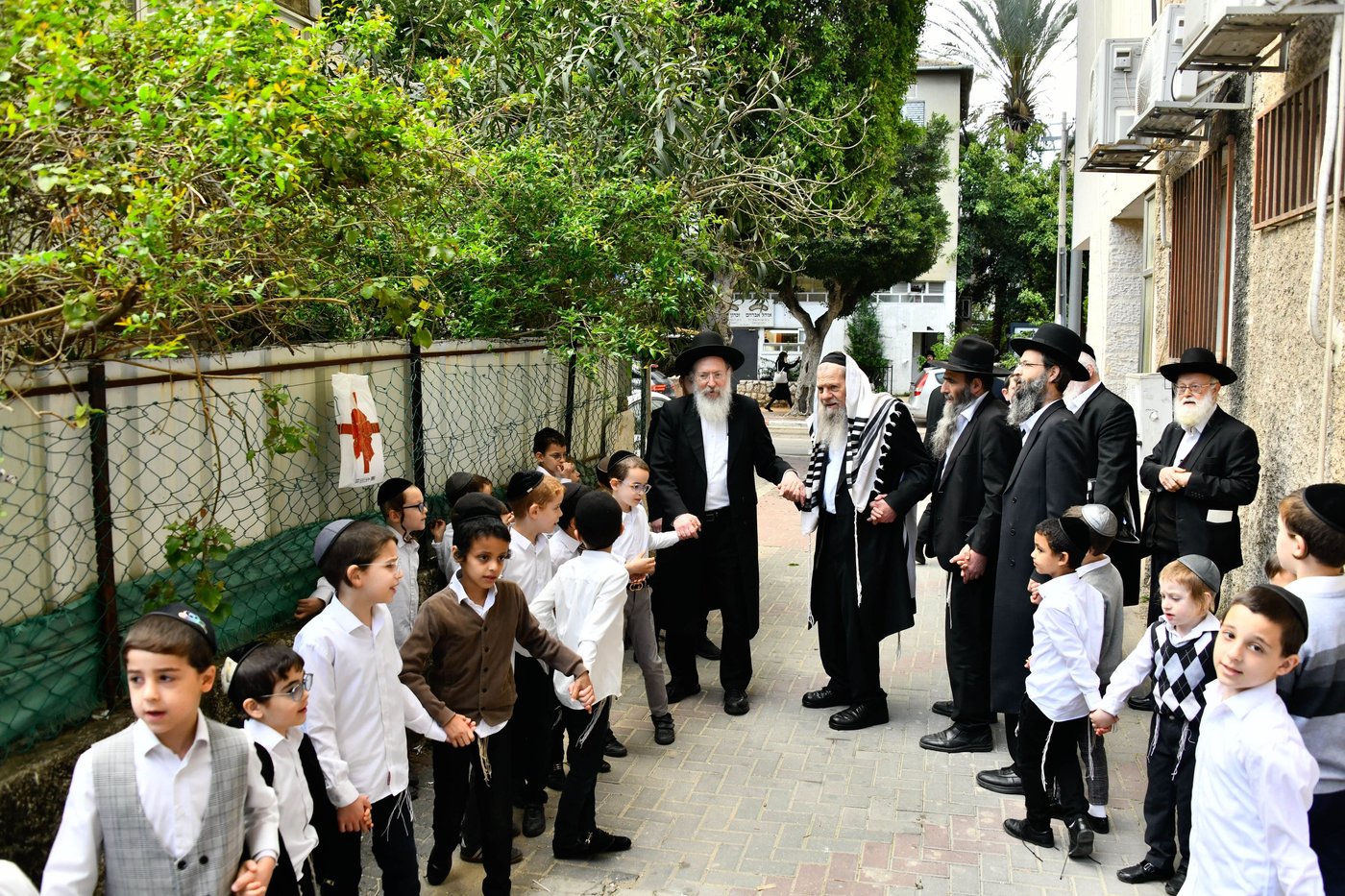 הגרמ"ש אדלשטיין בברכת האילנות 