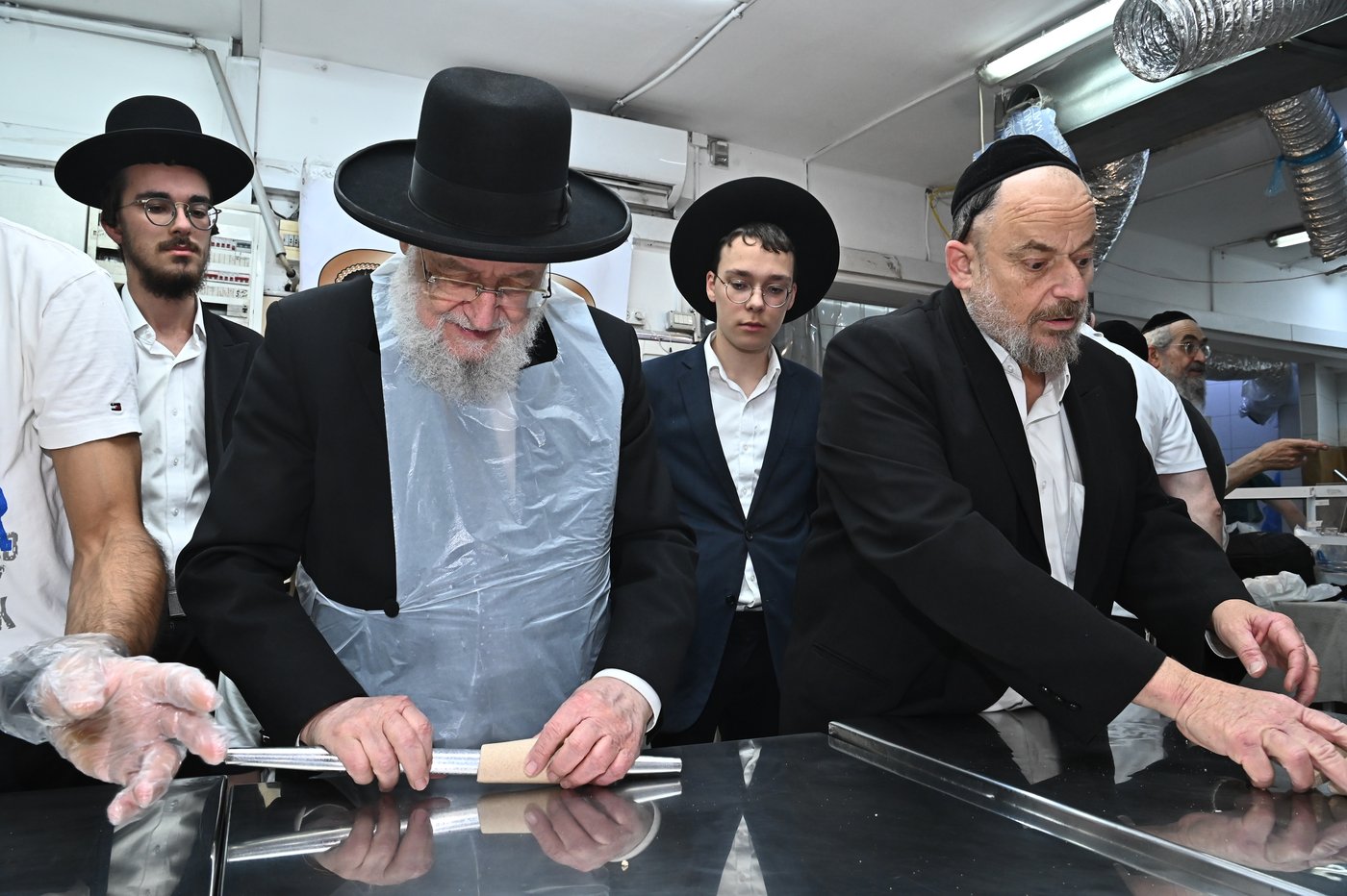 הגרי"מ לאו באפיית מצות