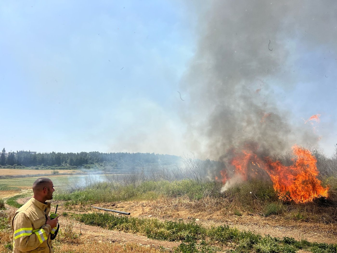 לאחר החסימה בגלל שריפה: כביש 1 לכיוון מזרח נפתח מחדש  