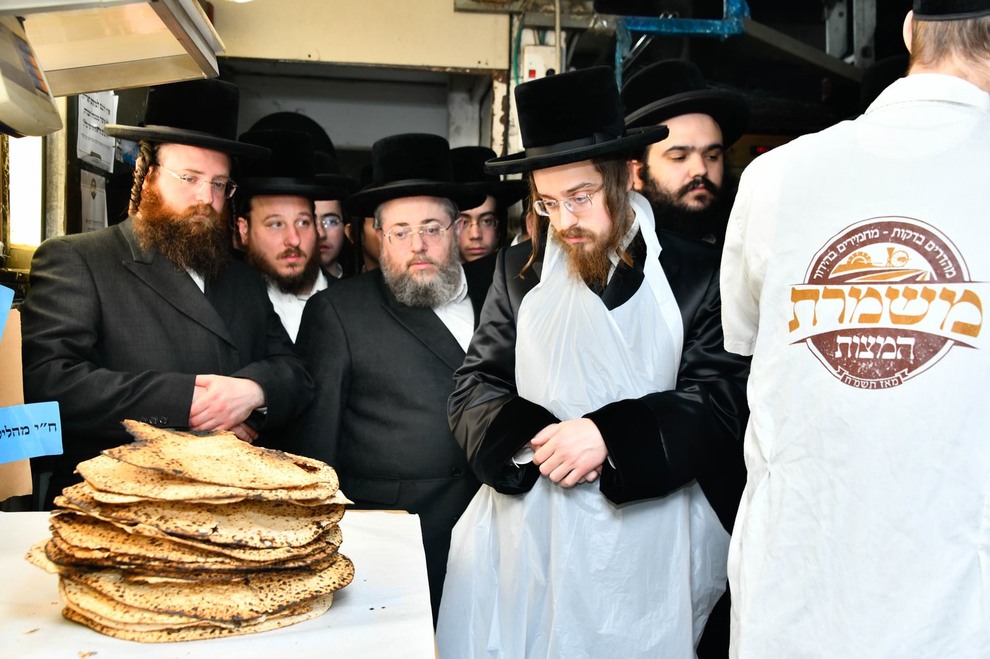 האדמו"ר מסאדיגורה באפיית מצות