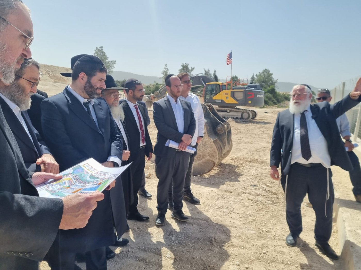 הפמלייה ברכסים