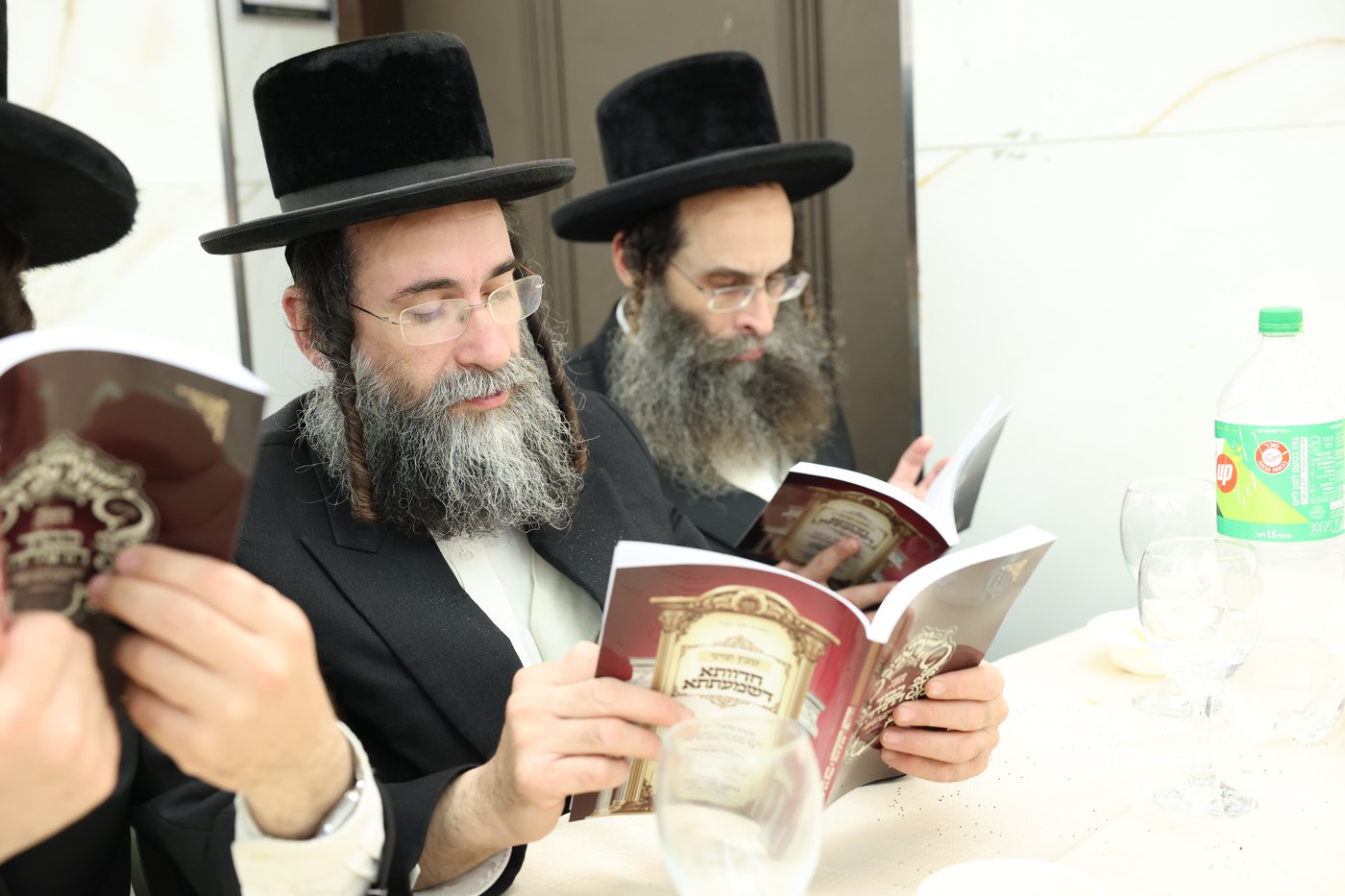 מעמד כבוד התורה בישיבת טשארנאביל אשדוד