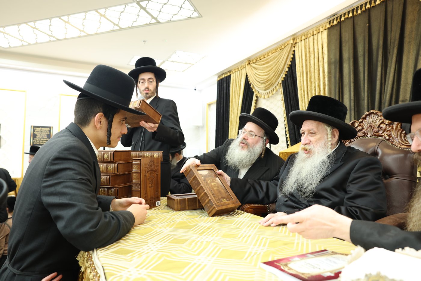 מעמד כבוד התורה בישיבת טשארנאביל אשדוד