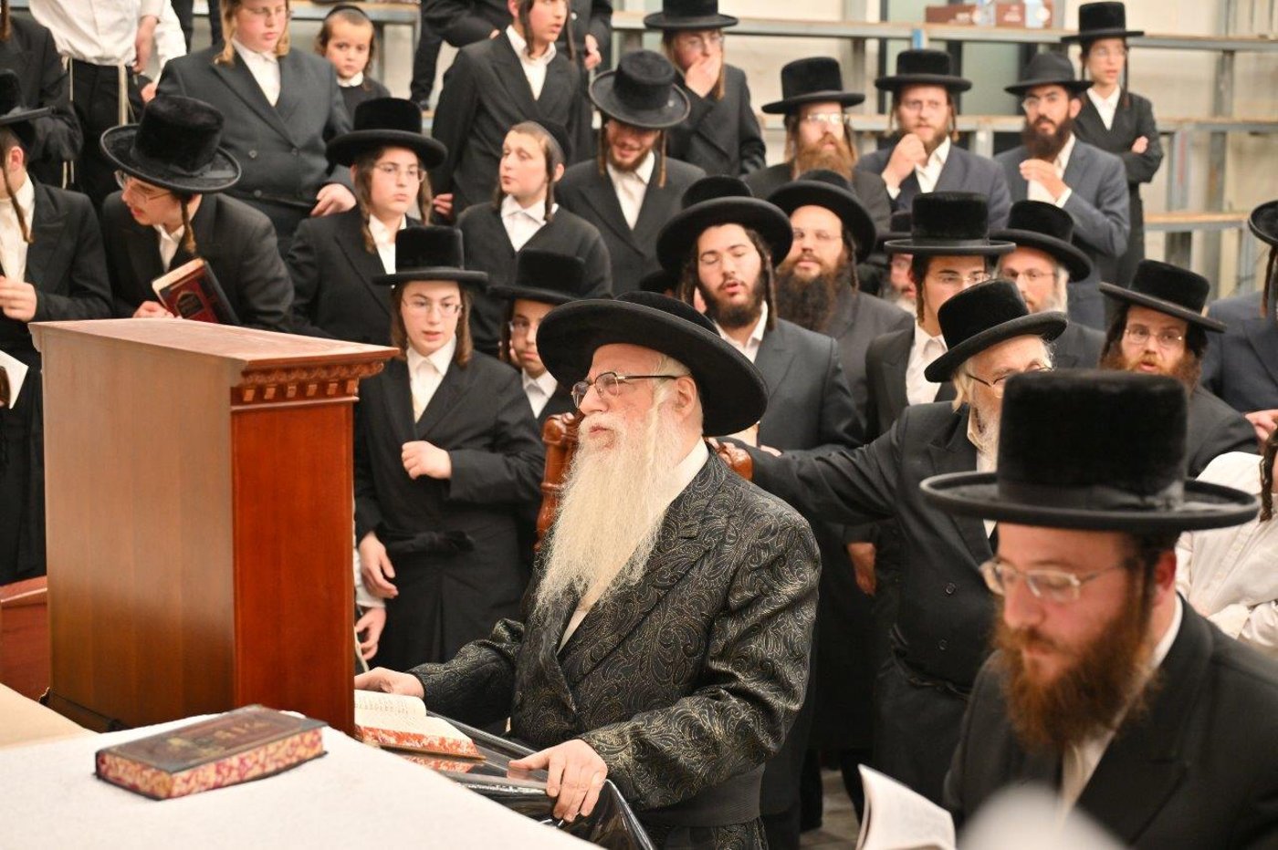 מעמד חנוכת בית המדרש צאנז בבית שמש