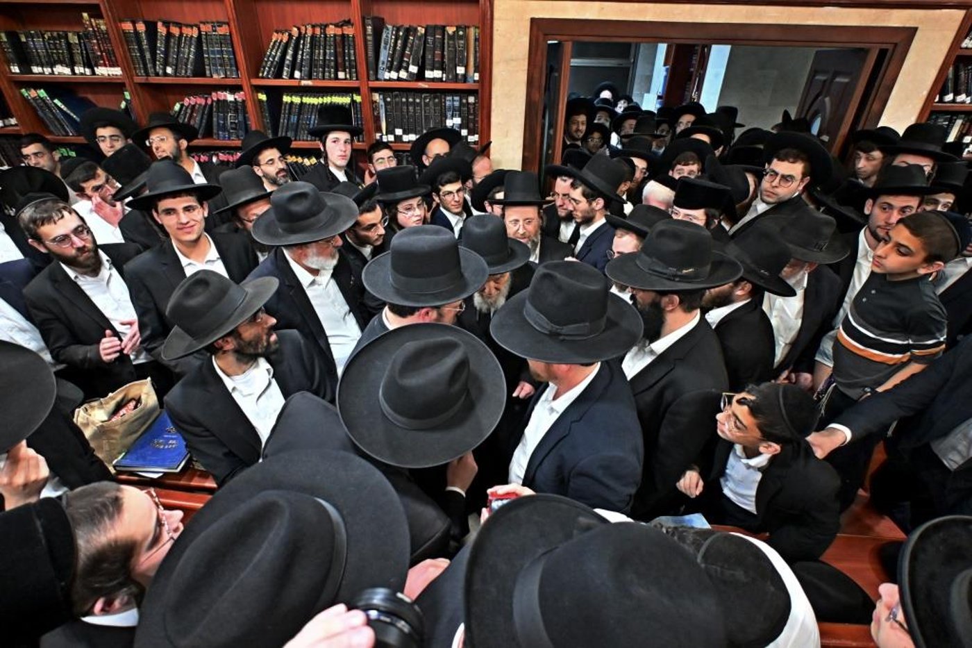 הגאון רבי משה הלל הירש בשיחת חיזוק באשדוד 
