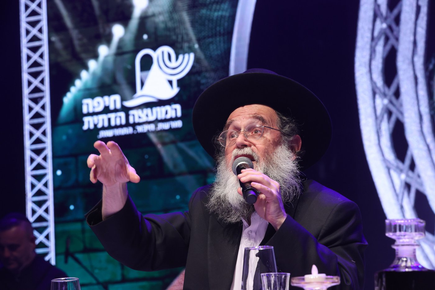 הכנה לליל הסדר בחיפה 