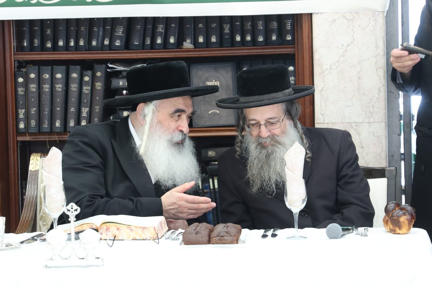 מעמד כבוד התורה בדושינסקיא 