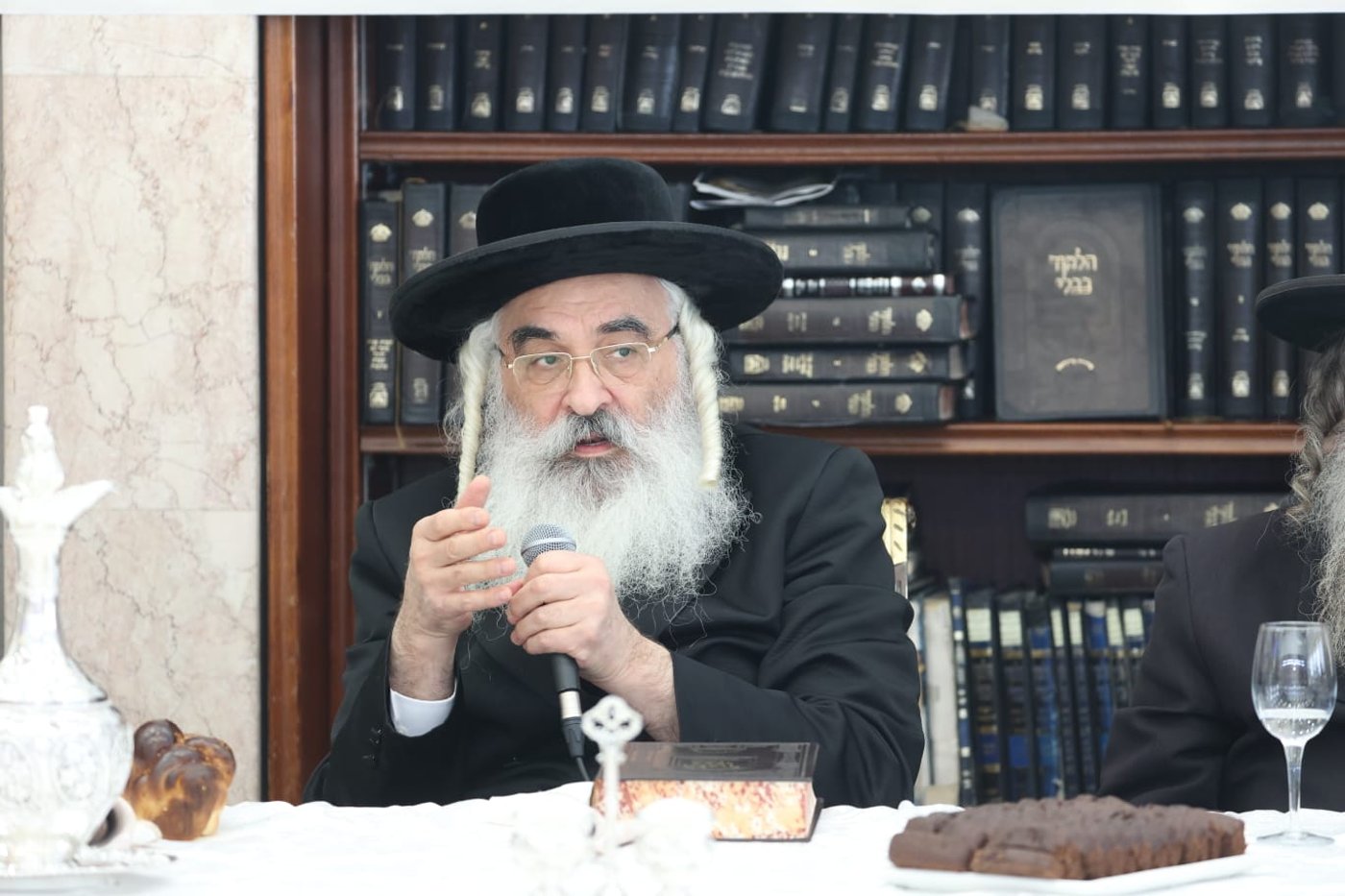 מעמד כבוד התורה בדושינסקיא 