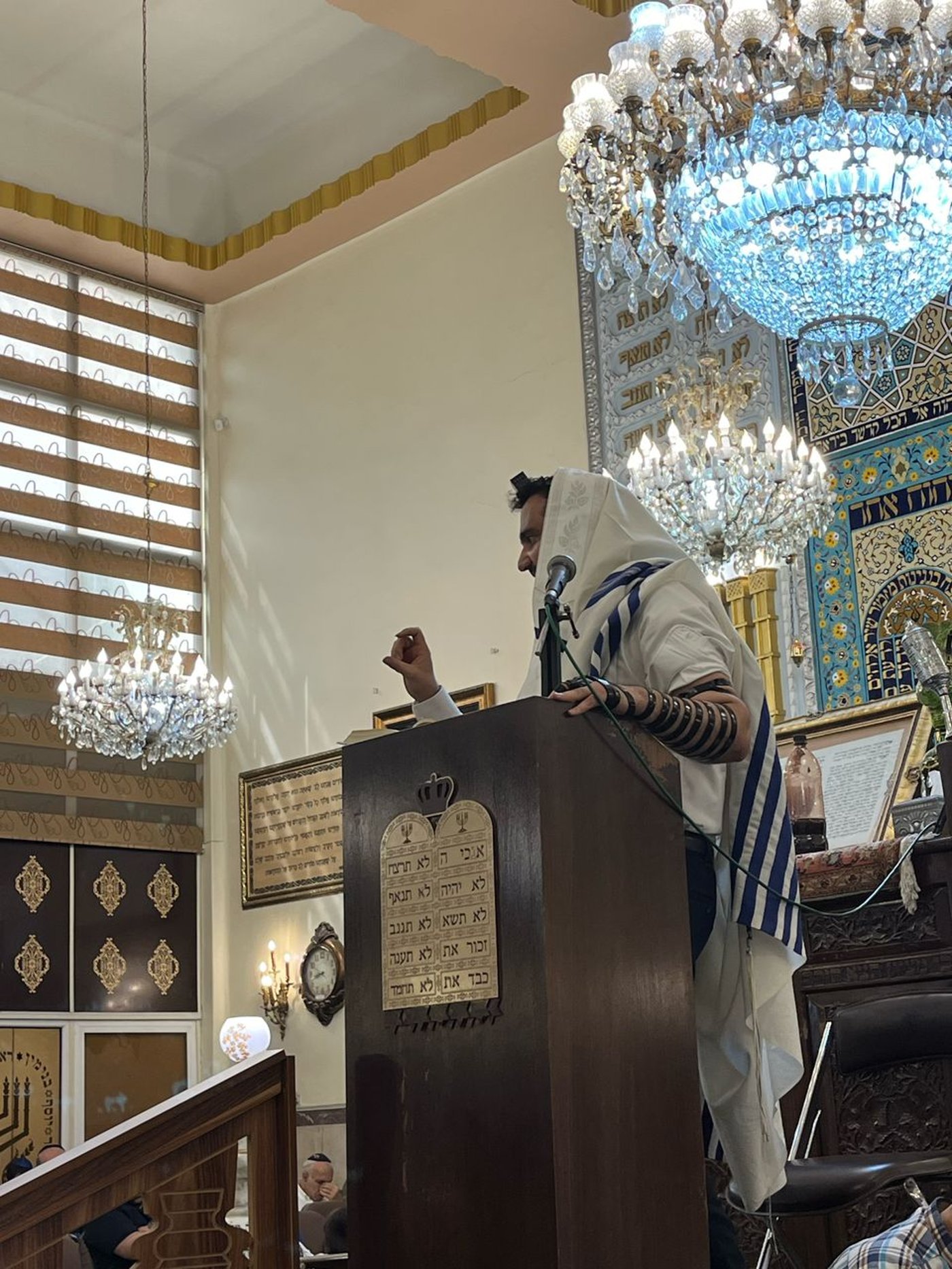 ערב פסח תשפ"ה: כך נראה סיום מסכת בק"ק טהרן