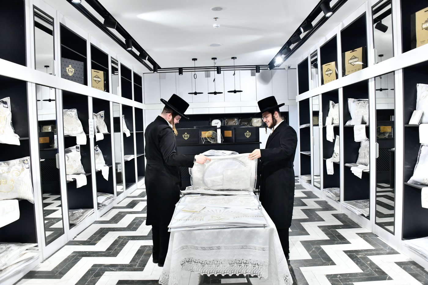 אווירת ערב פסח בבני ברק