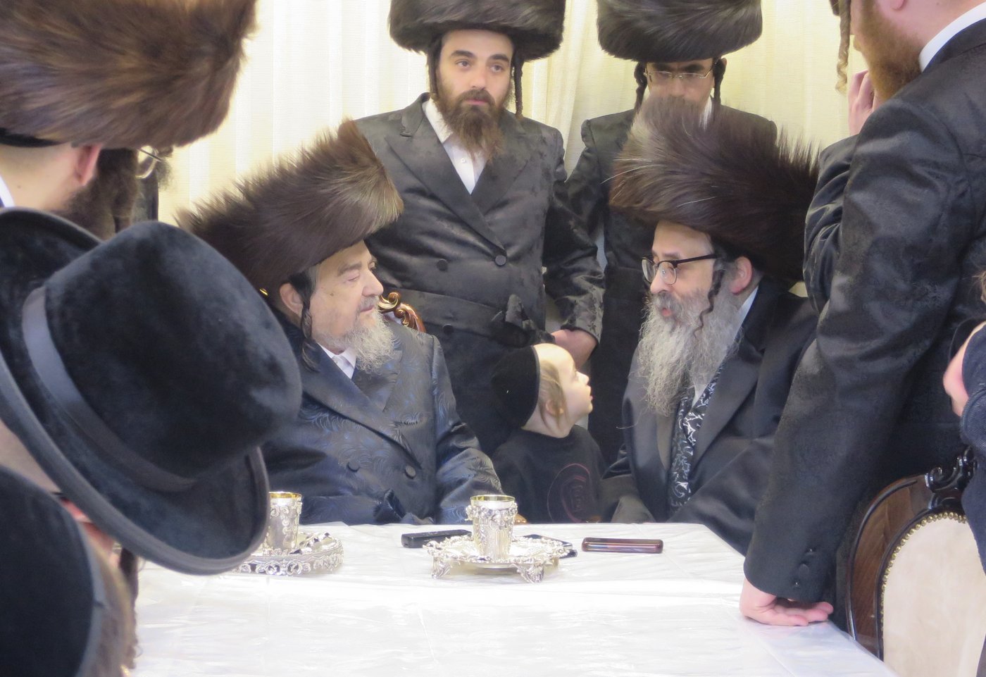 הגה"צ רבי חיים צבי מייזליש בביקור אצל הגה"צ רבי יעקב מאיר שכטר