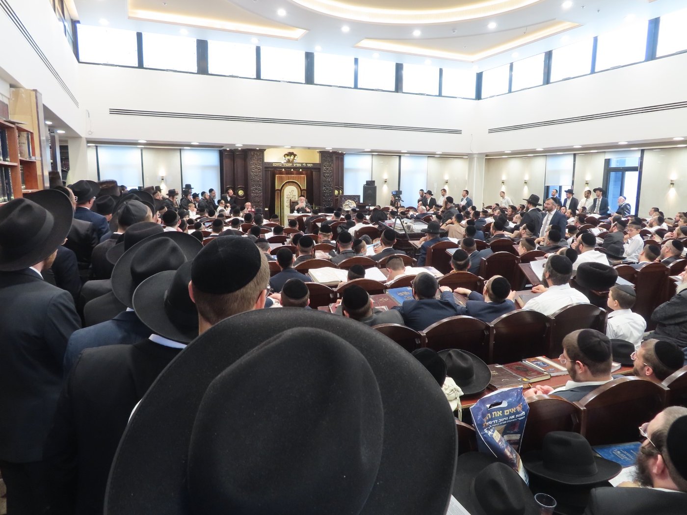 הגר"ש אלתר בשיעור חוה"מ פסח באחיסמך