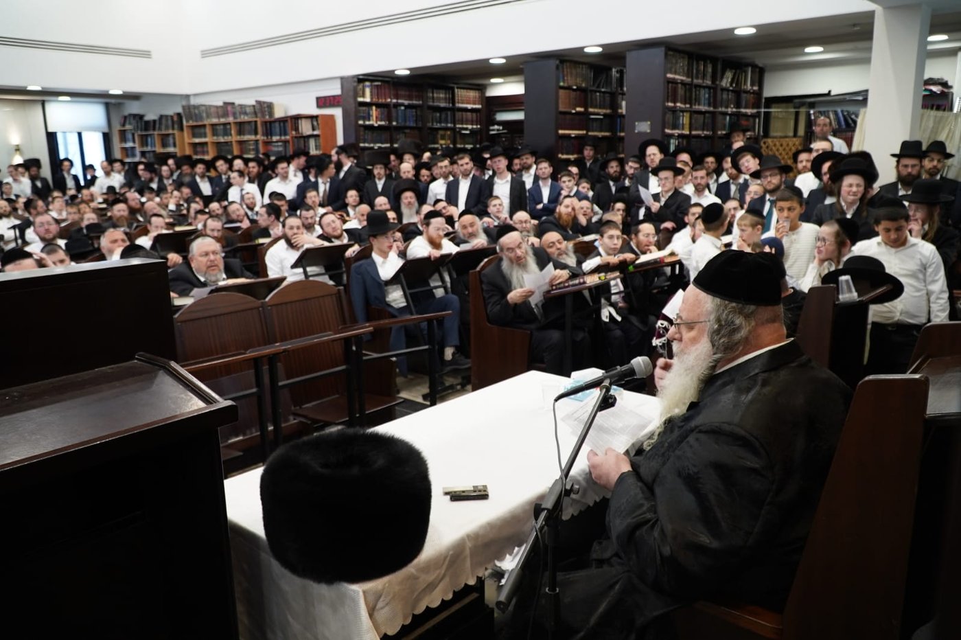 הגר"ש אלתר בשיעור חוה"מ פסח באחיסמך