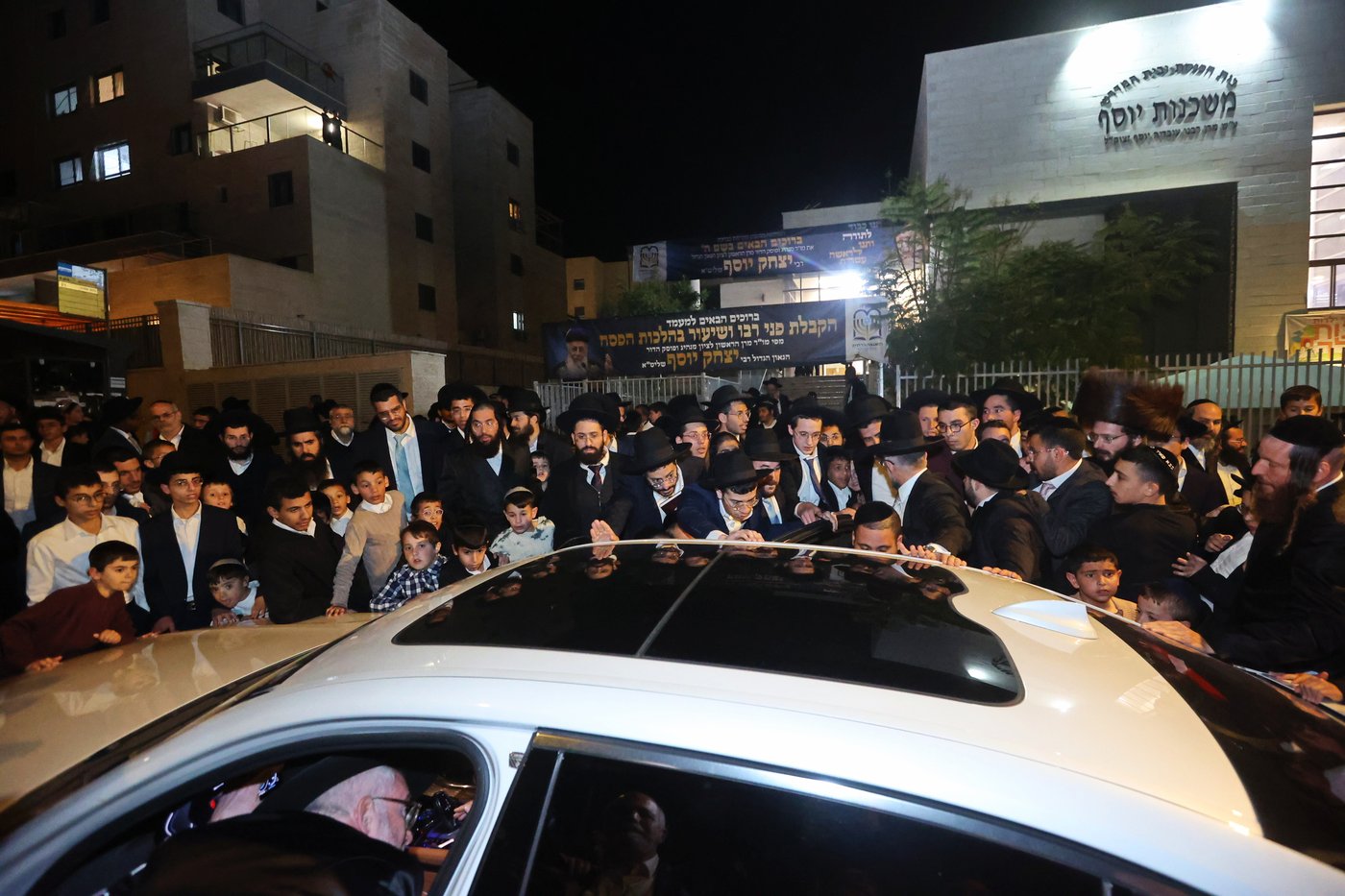 הקבלת פני רבו לראשל"צ הגאון הרב יצחק יוסף, ברמה ד' בבית שמש