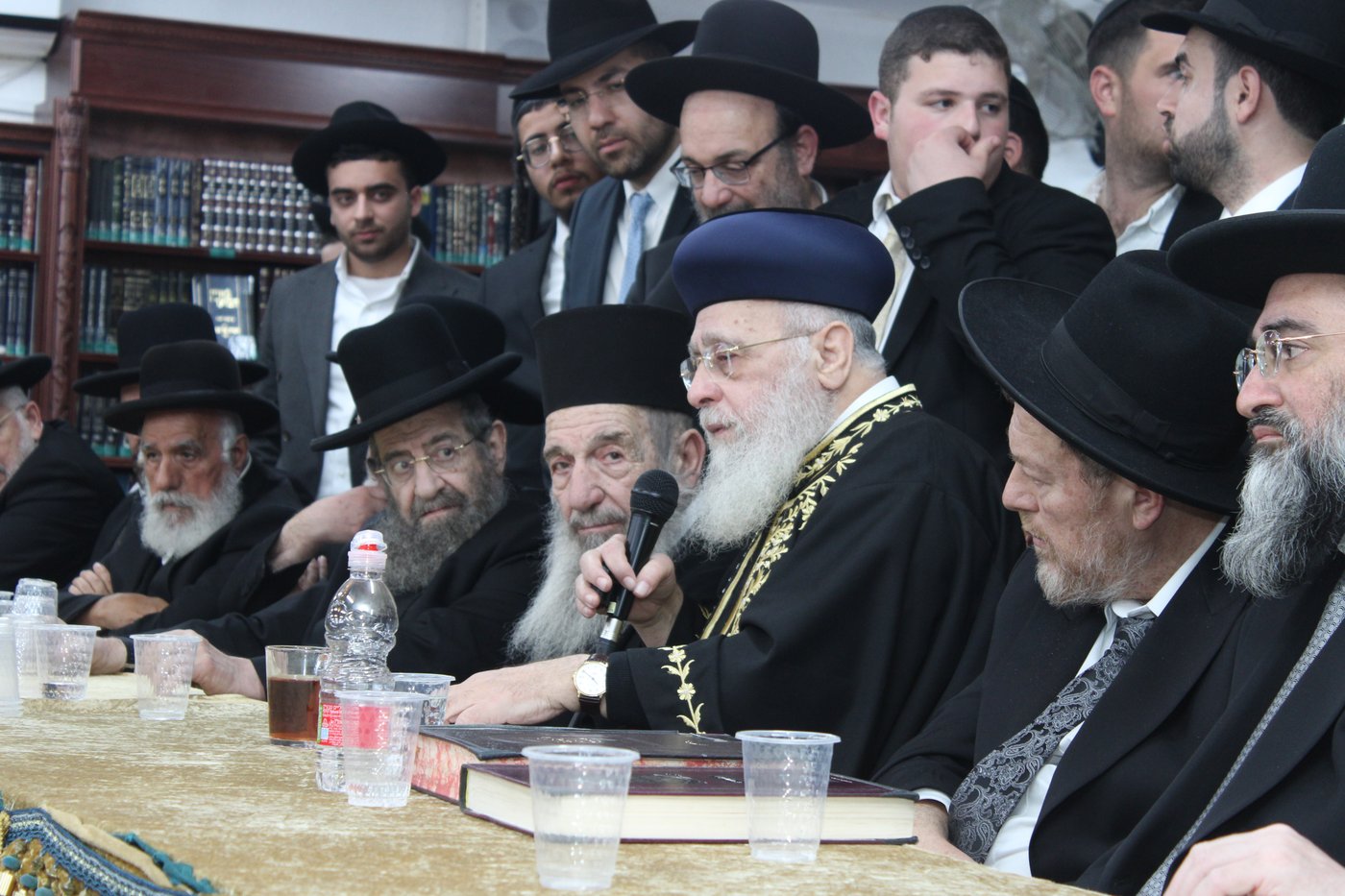 מעמד 'הקבלת פני רבו' לכבוד הראשל"צ הגאון רבי יצחק יוסף 