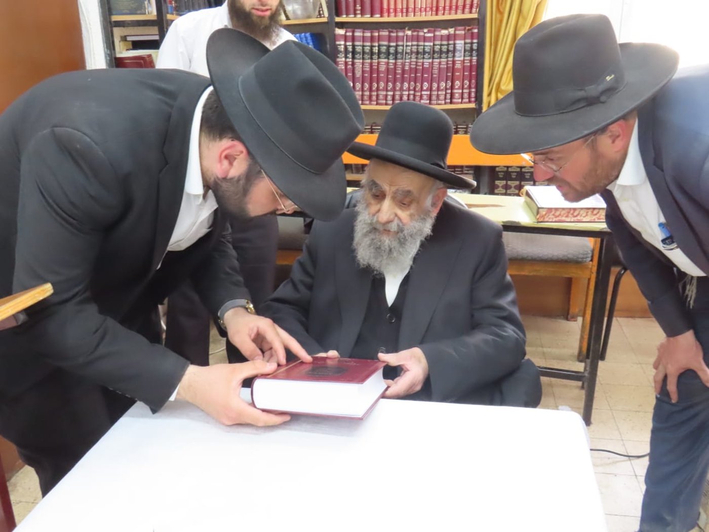 חמש שנים להסתלקותו: ספר חדש מתורת הראשל"צ רבי אליהו בקשי דורון זצ"ל