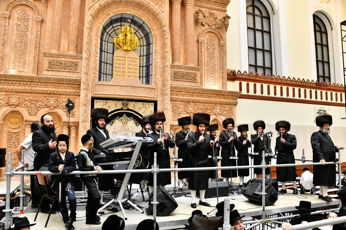 הרה"צ רבי אלימלך בידרמן במעמד לקראת שביעי של פסח