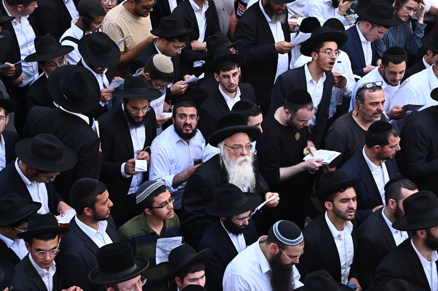 מסע הלויית הגאון רבי מאיר מאזוז זצ"ל