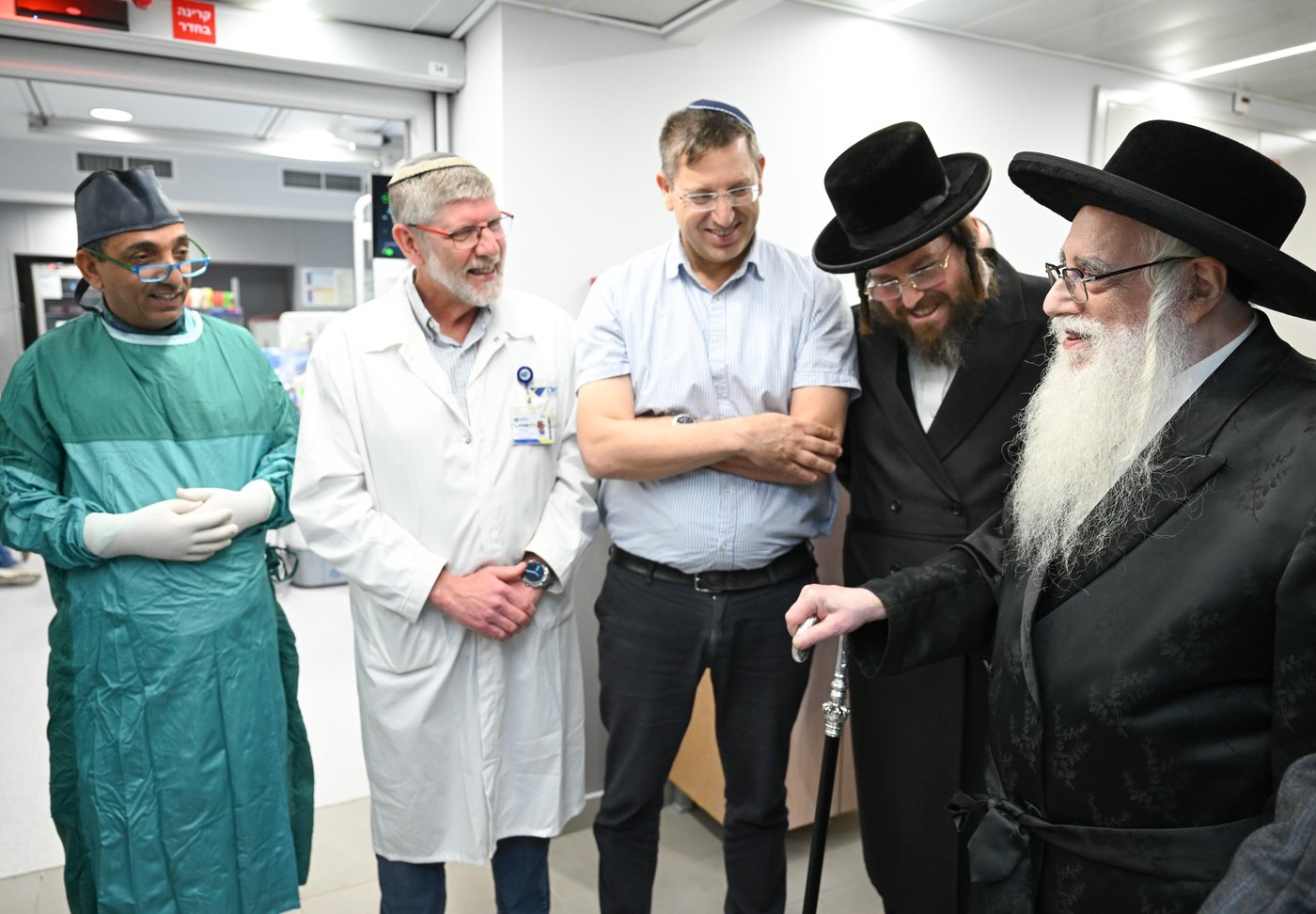 האדמור מצאנז בחנוכת מחלקות חדשות במרכז רפואי צאנז לניאדו 