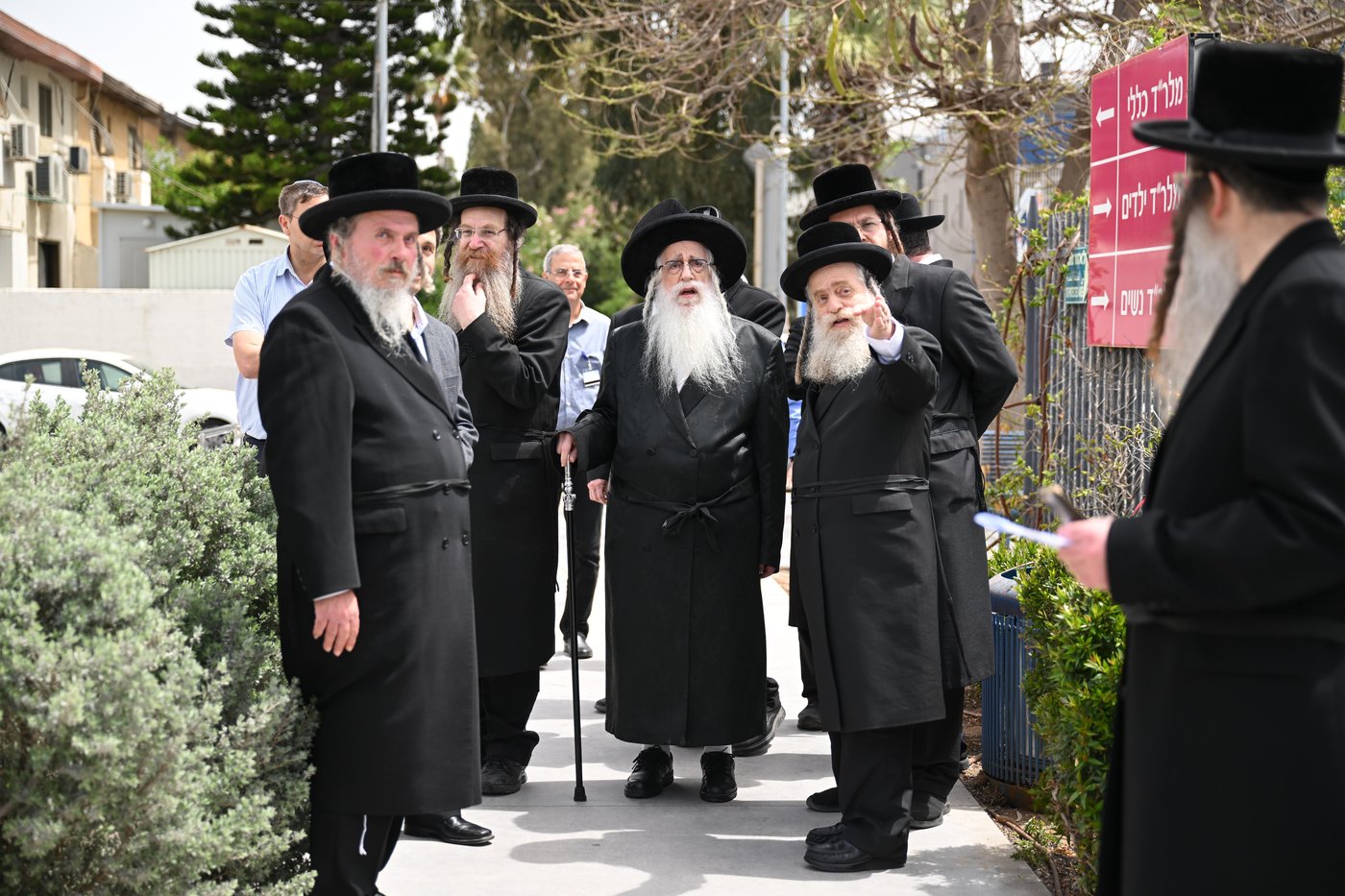 האדמור מצאנז בחנוכת מחלקות חדשות במרכז רפואי צאנז לניאדו 