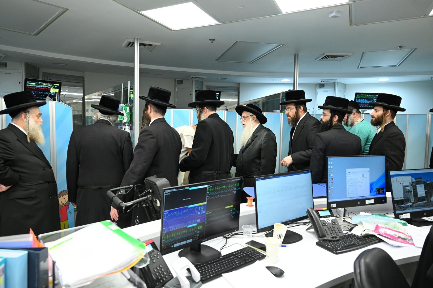 האדמור מצאנז בחנוכת מחלקות חדשות במרכז רפואי צאנז לניאדו 