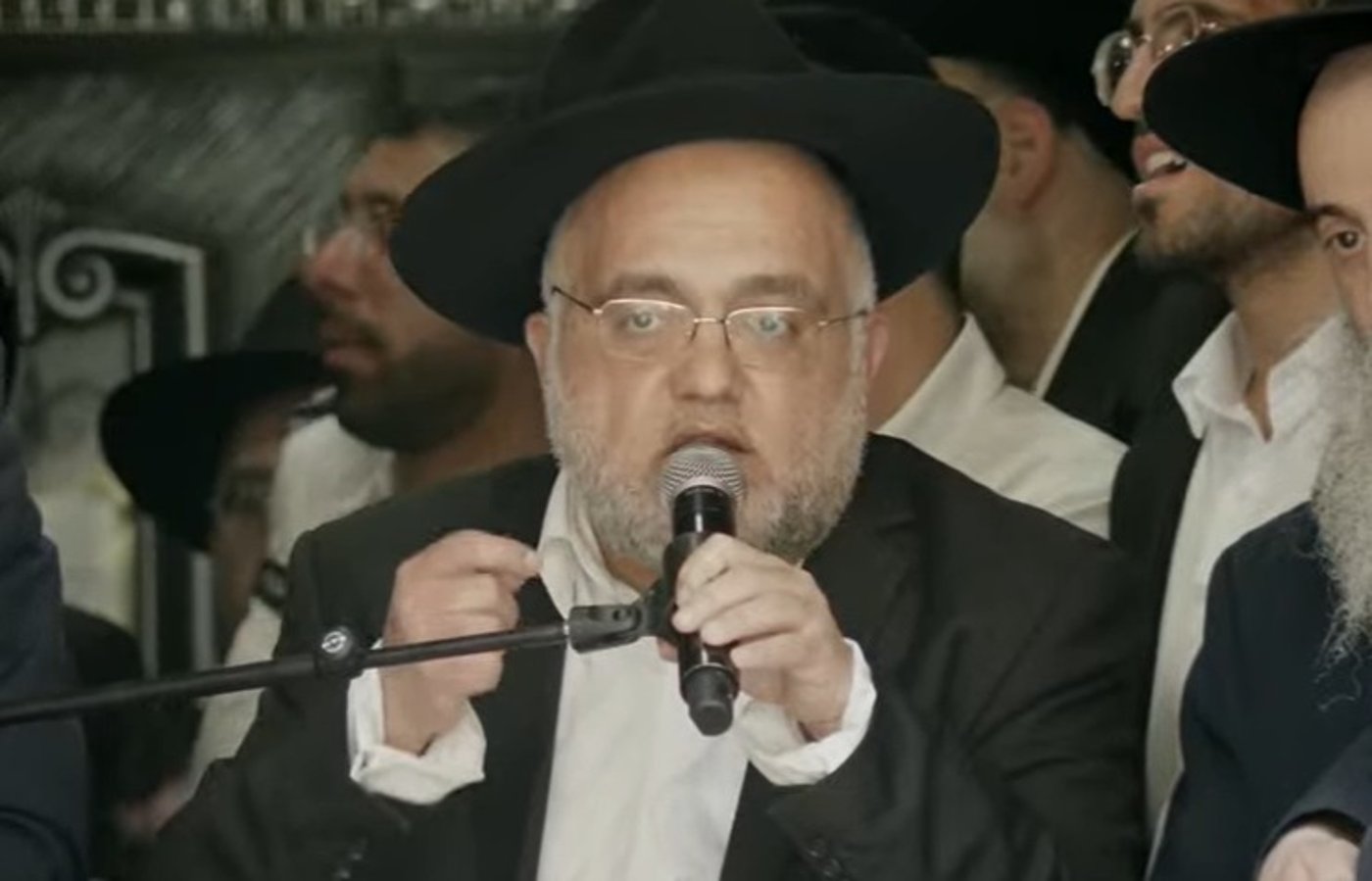 בנו יחידו של ראש הישיבה, רבי גדעון מזוז מספיד