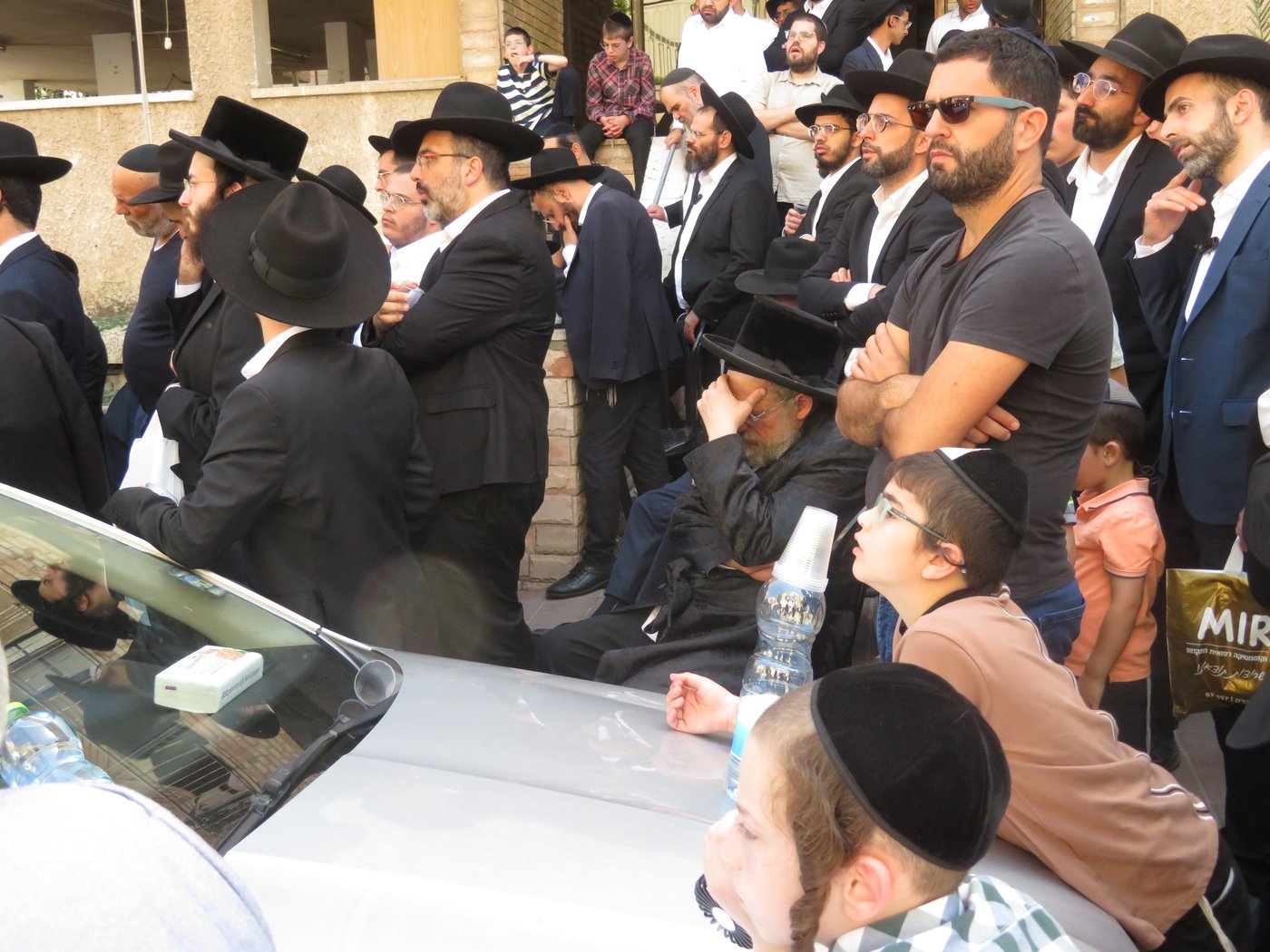 מסע הלוויית הגאון רבי מאיר מאזוז זצ"ל