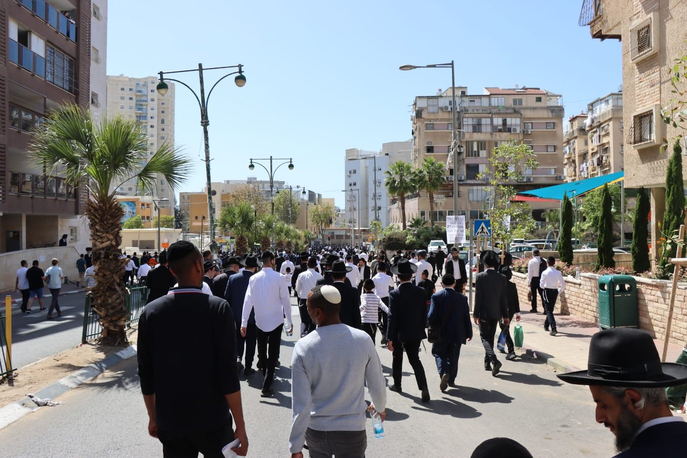 מסע הלוויית הגאון רבי מאיר מאזוז זצ"ל 