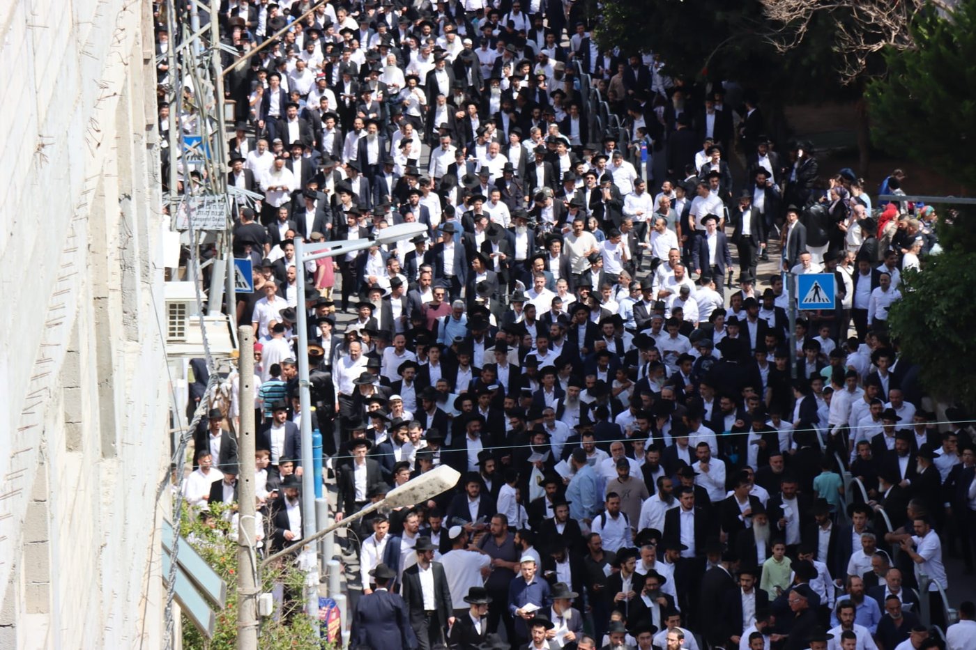 מסע הלוויית הגאון רבי מאיר מאזוז זצ"ל 