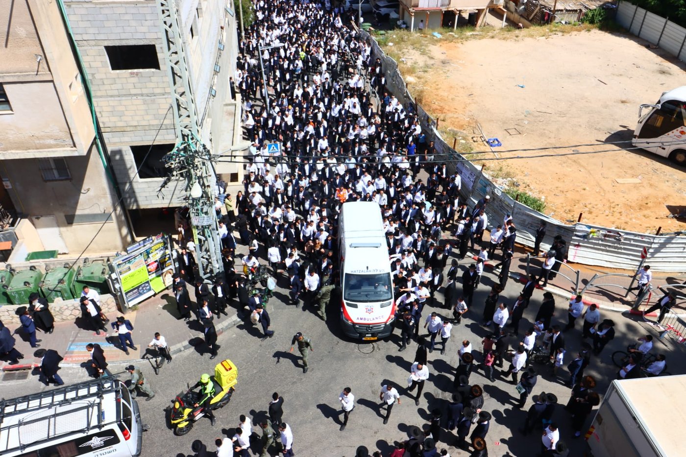 מסע הלוויית הגאון רבי מאיר מאזוז זצ"ל 