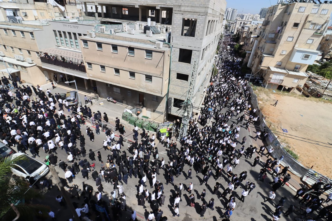 מסע הלוויית הגאון רבי מאיר מאזוז זצ"ל 