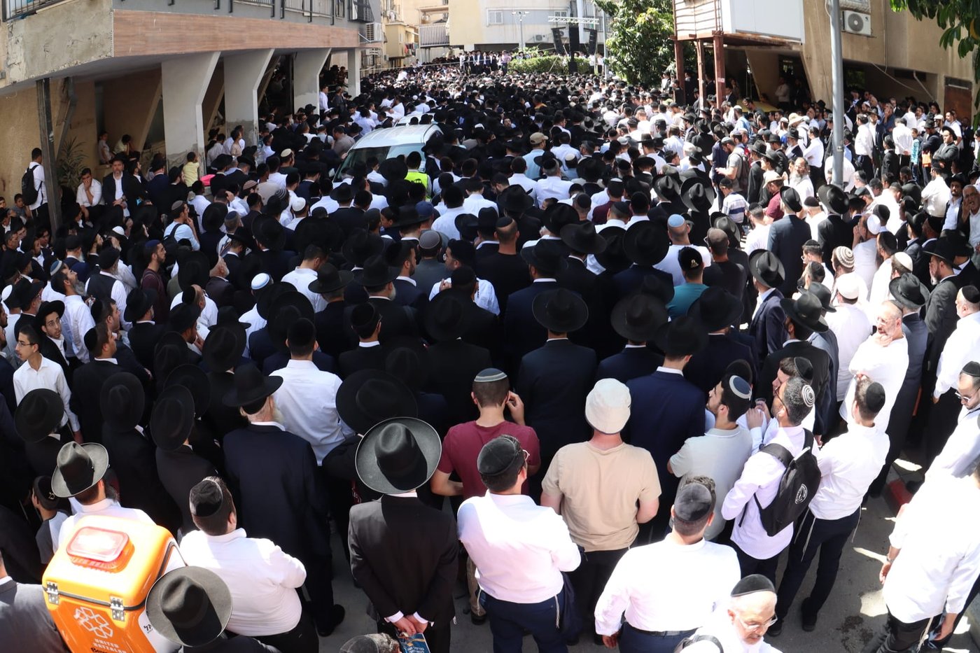 מסע הלוויית הגאון רבי מאיר מאזוז זצ"ל 