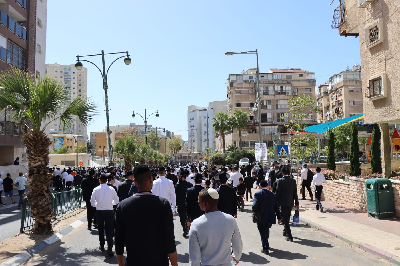 מסע הלוויית הגאון רבי מאיר מאזוז זצ"ל 