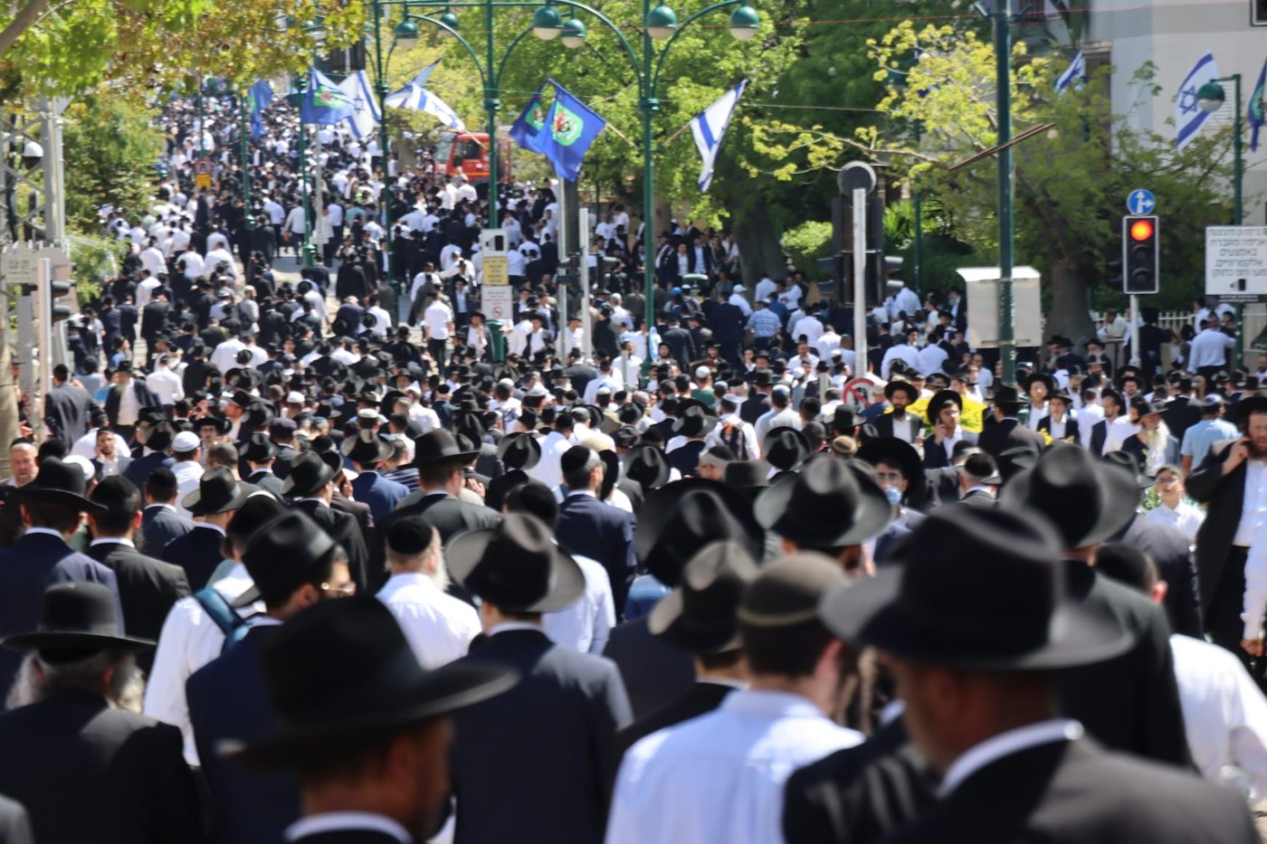 מסע הלוויית הגאון רבי מאיר מאזוז זצ"ל 