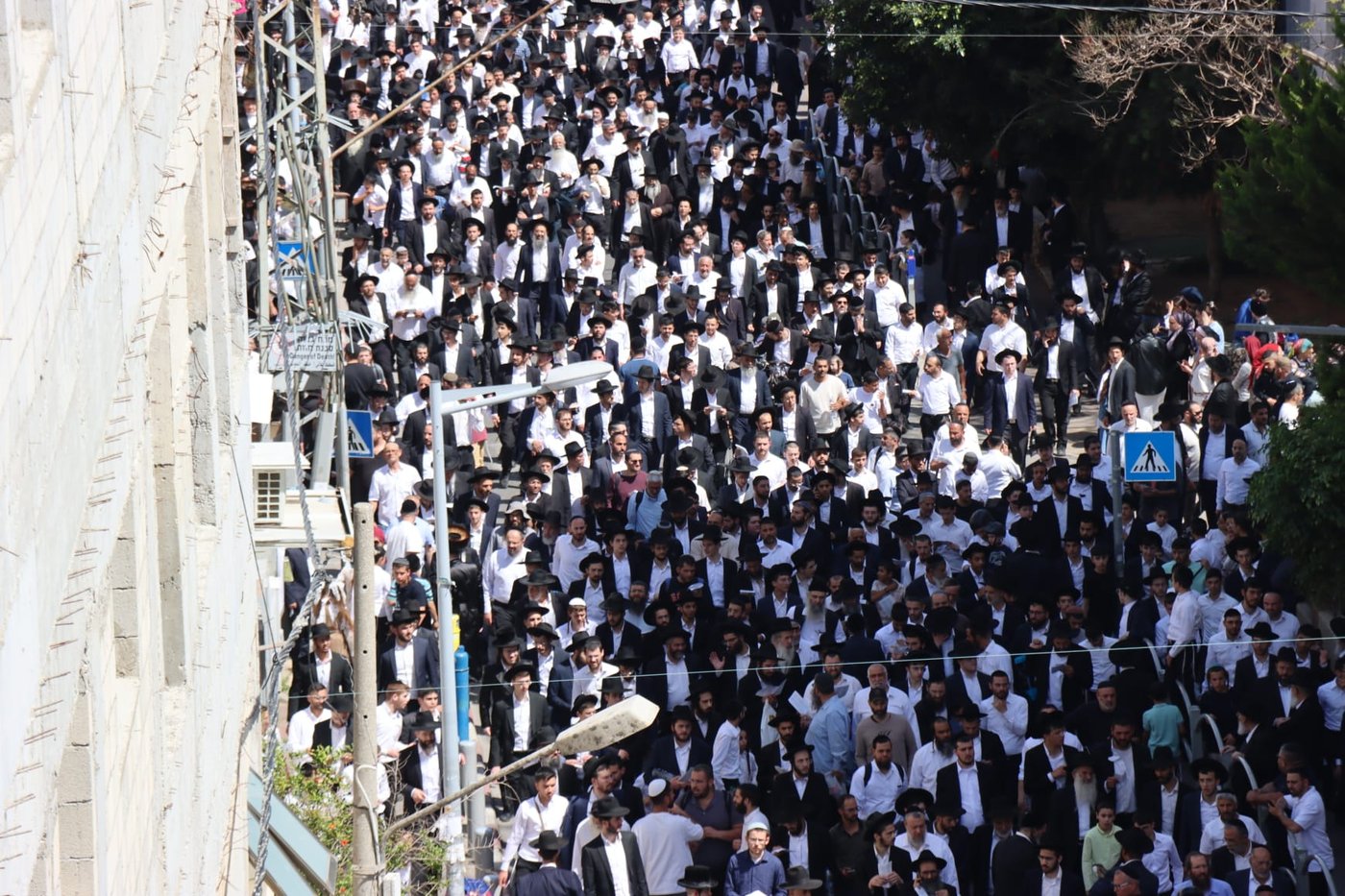 מסע הלוויית הגאון רבי מאיר מאזוז זצ"ל 