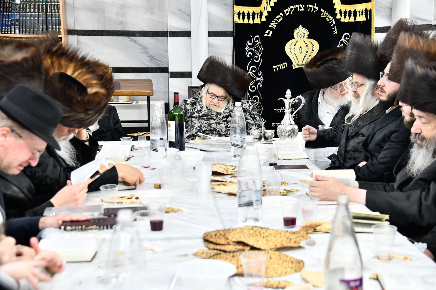 האדמו"ר מטעמשוואר בנעילת החג שביעי של פסח