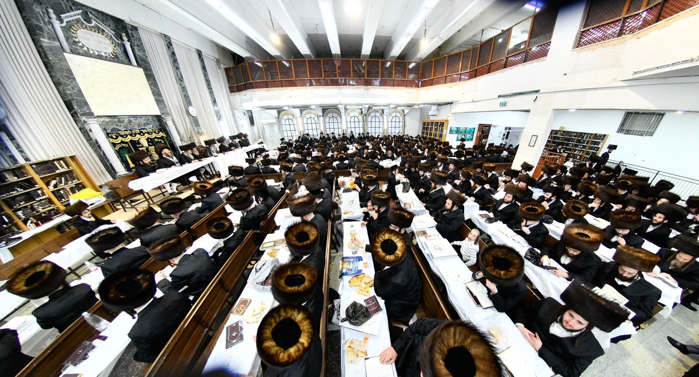 הגה"צ ראש ישיבת סאטמר בטיש נעילת החג פסח